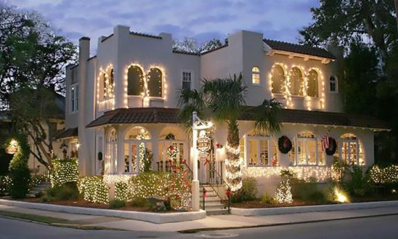 Casa de Sueños Bed & Breakfast during St. Augustine's Nights of Lights.