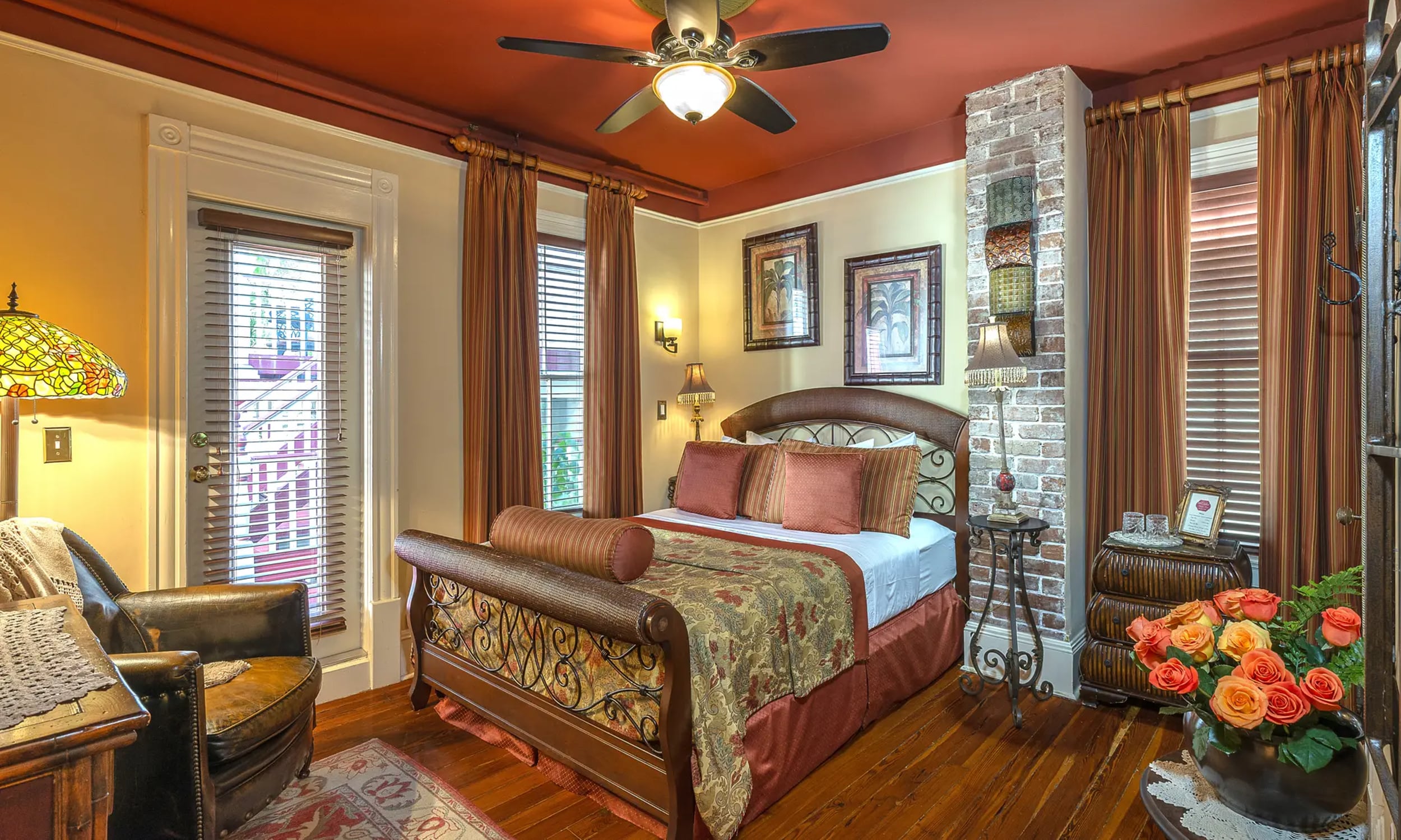 The Grove Room at Cedar House Inn